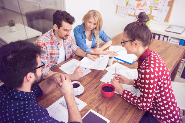 coworkers-team-working-brainstorming-concept-600